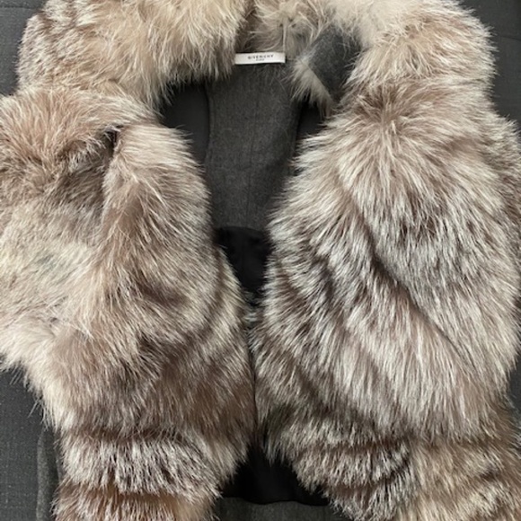 Givenchy Fox Vest - Picture 2 of 4